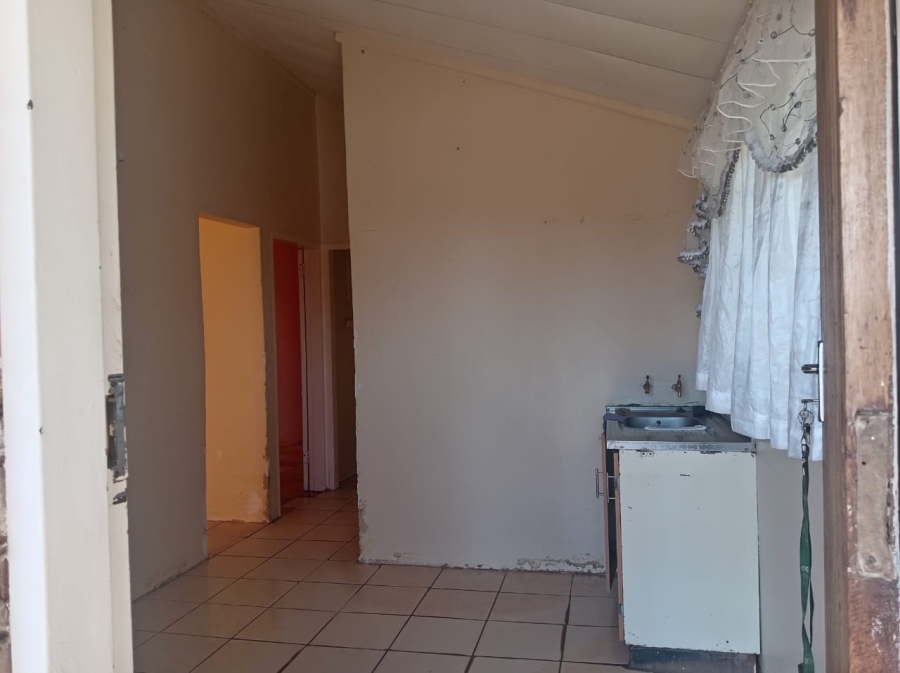 2 Bedroom Property for Sale in Roodepan Northern Cape